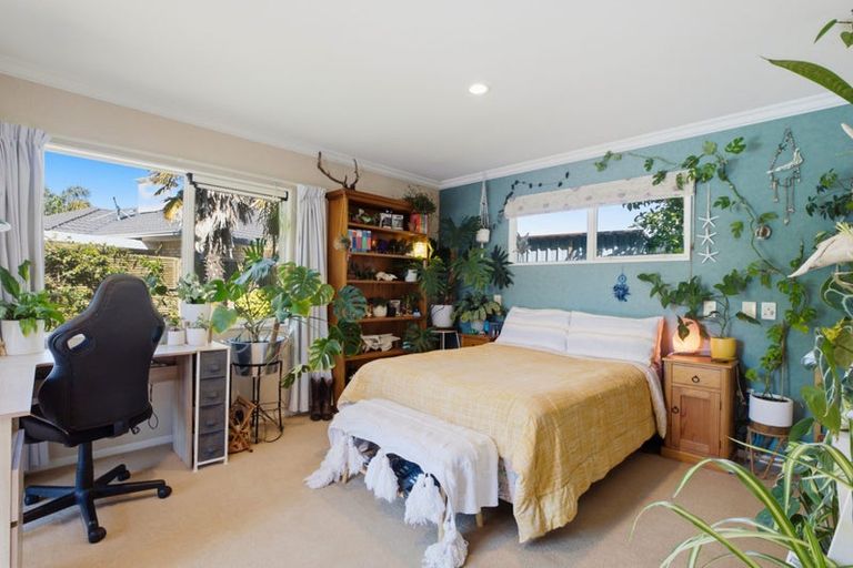 Photo of property in 5 Aranui Drive, Papamoa Beach, Papamoa, 3118