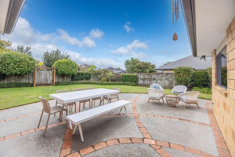 Photo of property in 17 Innswood Place, Rototuna North, Hamilton, 3210