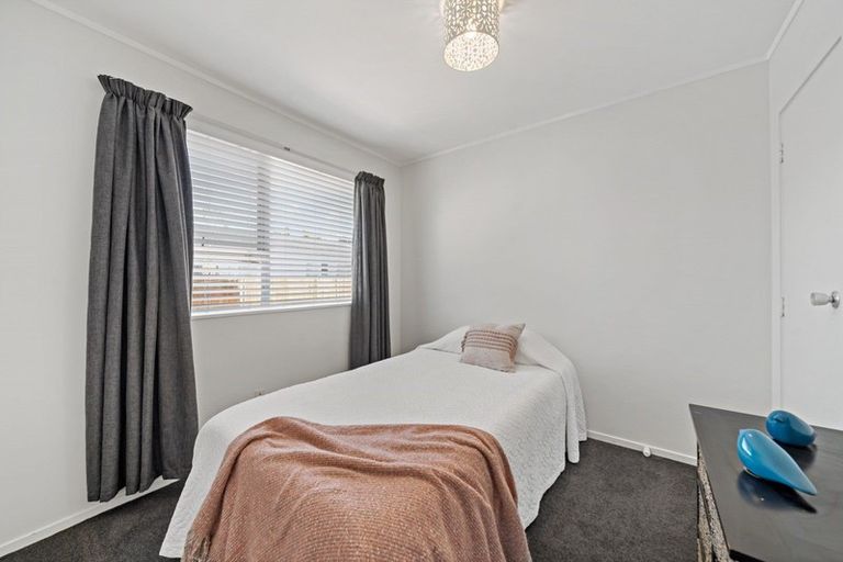 Photo of property in 1/539 Pakuranga Road, Howick, Auckland, 2010