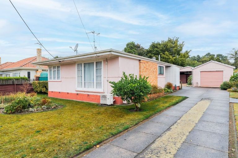 Photo of property in 79 Maeroa Road, Maeroa, Hamilton, 3200