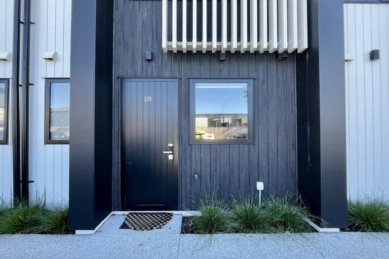 Photo of property in 27d Dawnhaven Drive, Te Atatu Peninsula, Auckland, 0610