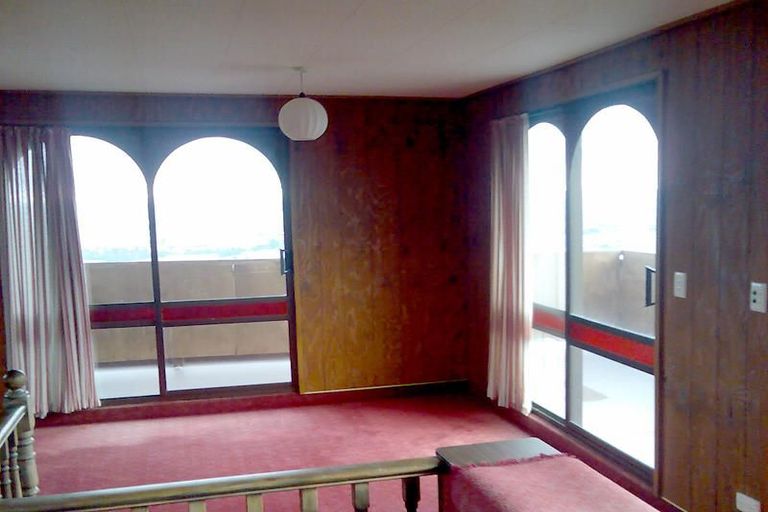 Photo of property in 8 Brigid Place, Mount Pleasant, Christchurch, 8081