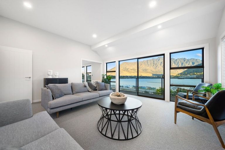 Photo of property in Marina Village, 1/10 Marina Drive, Frankton, Queenstown, 9300