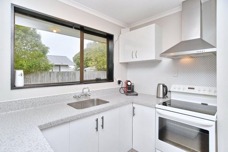 Photo of property in 1c Sylvia Street, Parklands, Christchurch, 8083