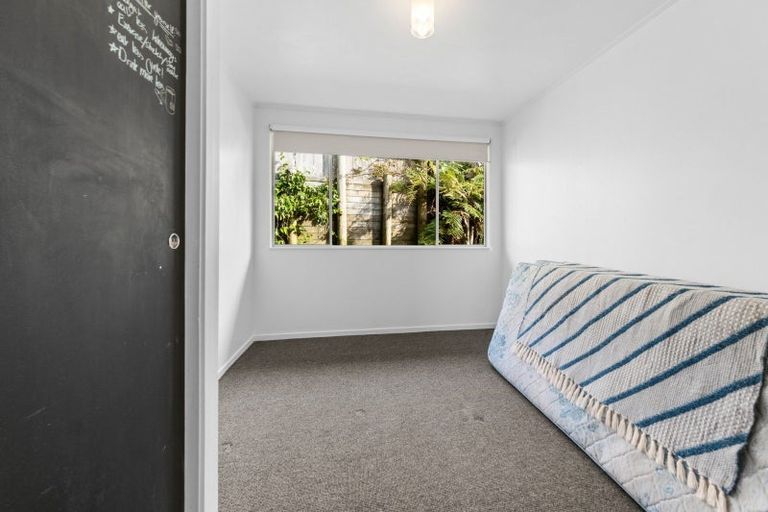 Photo of property in 15 Curtis Street, Okato, 4335