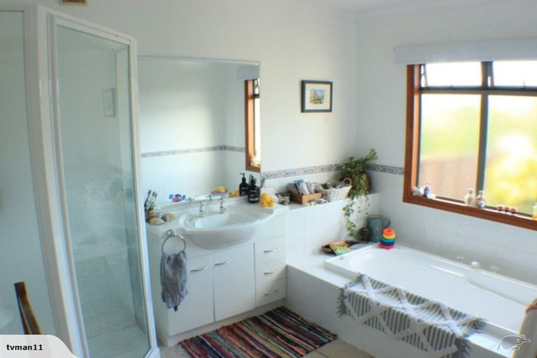 Photo of property in 150 Waitaha Road, Welcome Bay, Tauranga, 3112