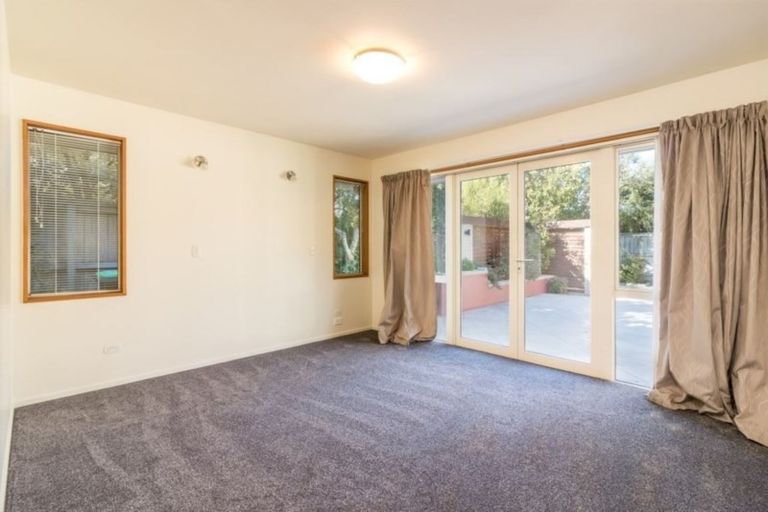 Photo of property in 20 Amoka Crescent, Parklands, Christchurch, 8083