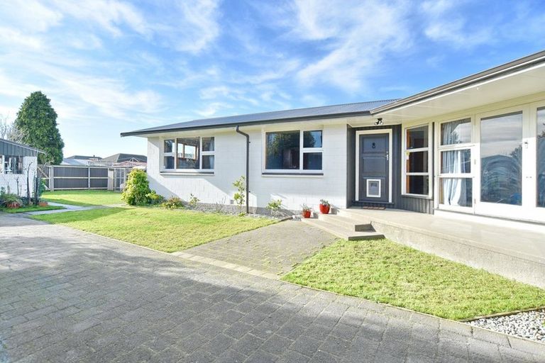 Photo of property in 6 Fairmont Place, Hornby, Christchurch, 8042