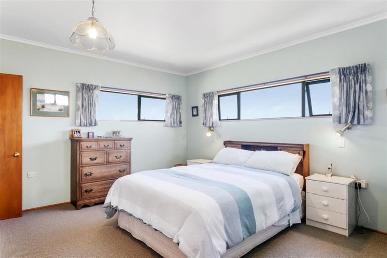 Photo of property in 20 Golders Place, Richmond Heights, Taupo, 3330