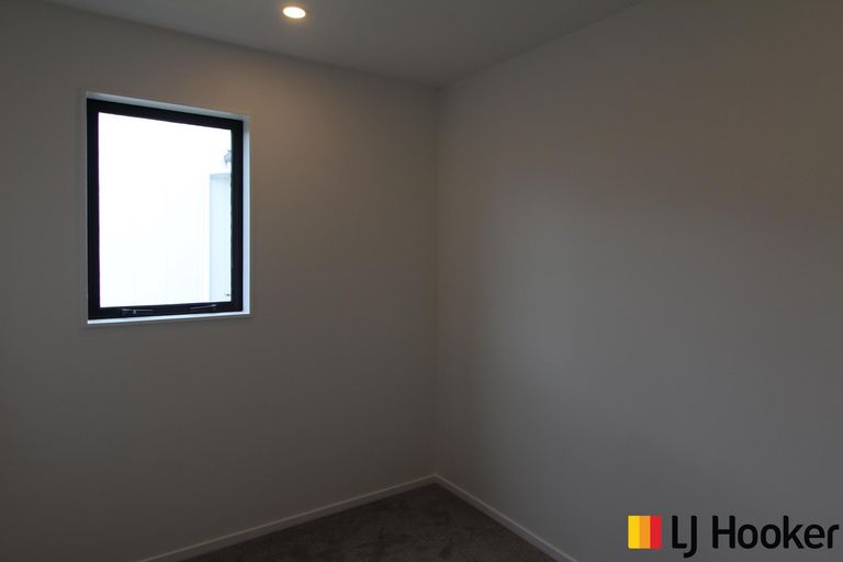Photo of property in 9b Putiputi Way, Papakura, 2110
