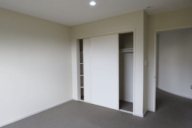 Photo of property in 6 Sheraton Place, Redwood, Christchurch, 8051