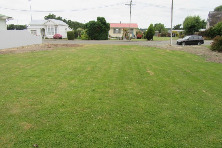 Photo of property in 10 Eaton Street, Waimate, 7924