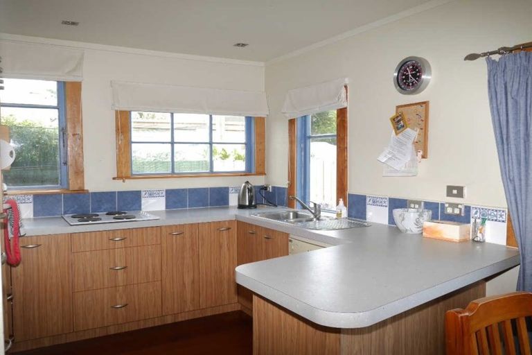 Photo of property in 18 Forest Lane, Raumati South, Paraparaumu, 5032