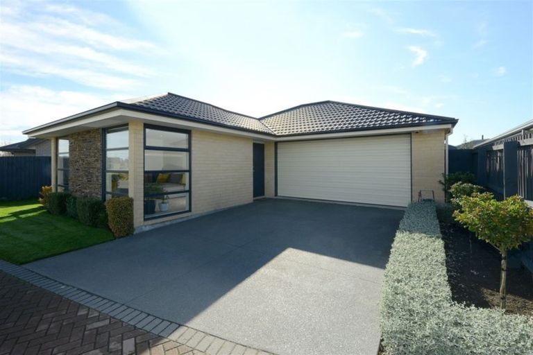 Photo of property in 3 Torrisdale Lane, Broomfield, Christchurch, 8042