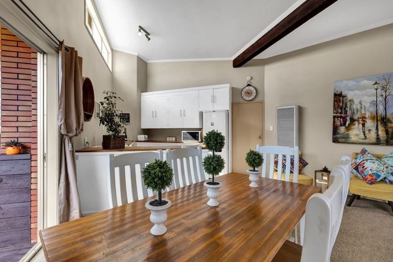 Photo of property in 59c Pembroke Street, Westown, New Plymouth, 4310