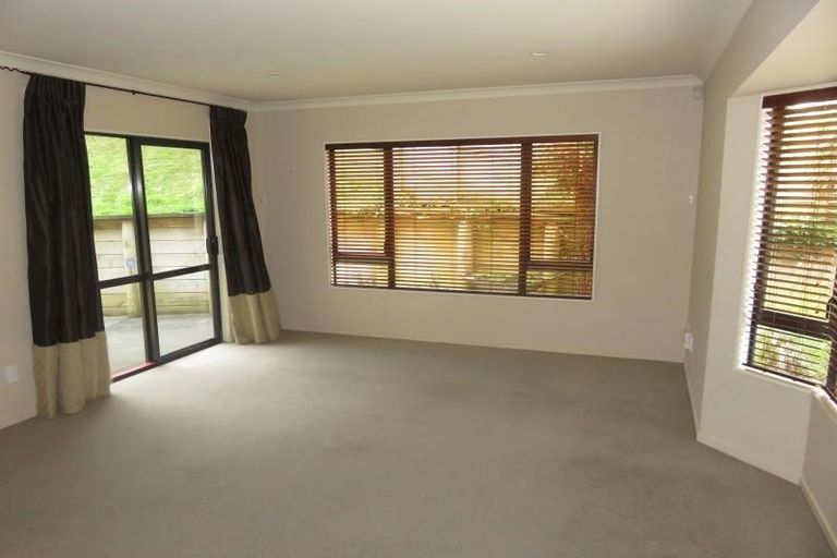 Photo of property in 35 Waverton Terrace, Churton Park, Wellington, 6037