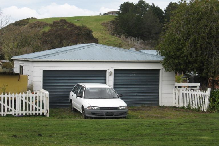 Photo of property in 1a Ocean Beach Road, Tairua, 3508