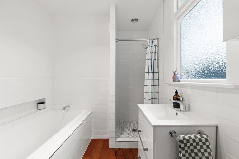 Photo of property in 12 Chambers Street, Havelock North, 4130