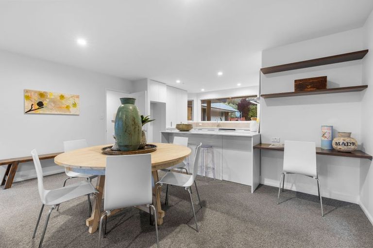 Photo of property in 5 Gilders Grove, Heathcote Valley, Christchurch, 8022