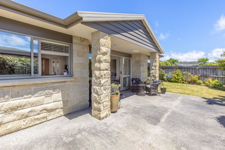 Photo of property in 21 Telford Way, Raumati Beach, Paraparaumu, 5032