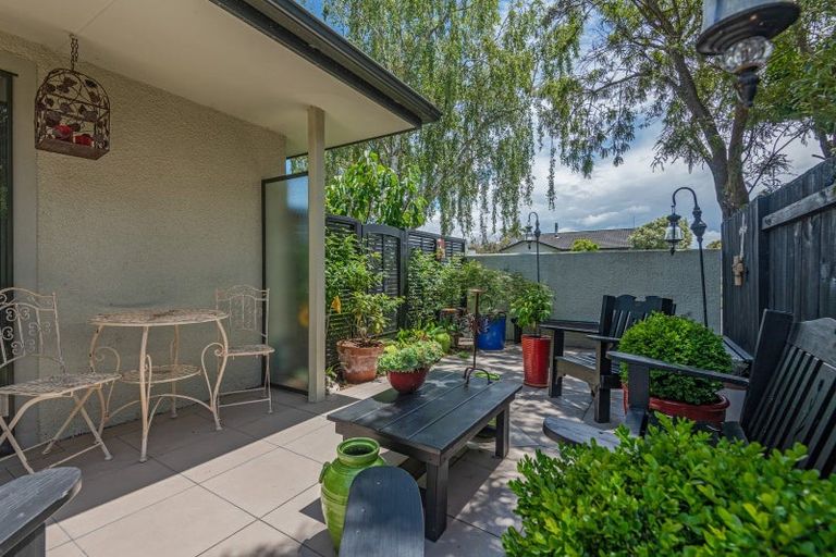 Photo of property in 18 Winston Avenue, Hokowhitu, Palmerston North, 4410