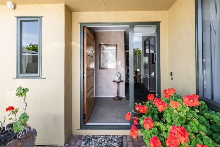 Photo of property in 16a Brookvale Road, Havelock North, 4130