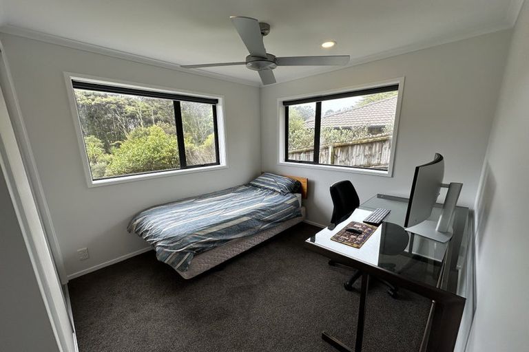 Photo of property in 1 Fernbank Lane, Greenhithe, Auckland, 0632