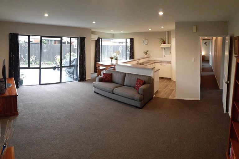 Photo of property in 6 Jerez Place, Hei Hei, Christchurch, 8042