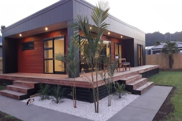 Photo of property in 13 Summer Lane, Tairua, 3508