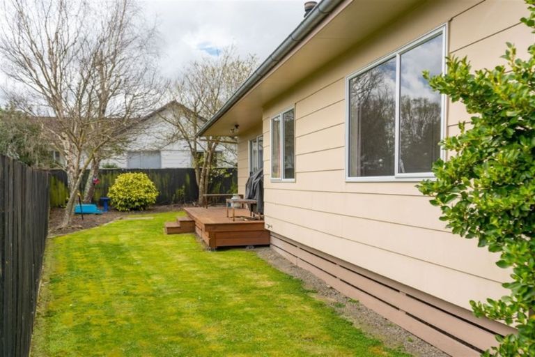 Photo of property in 8b Kupe Drive, Carterton, 5713