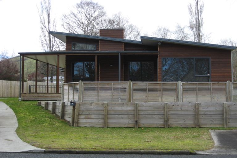 Photo of property in 63 Marina Terrace, Kinloch, Taupo, 3377