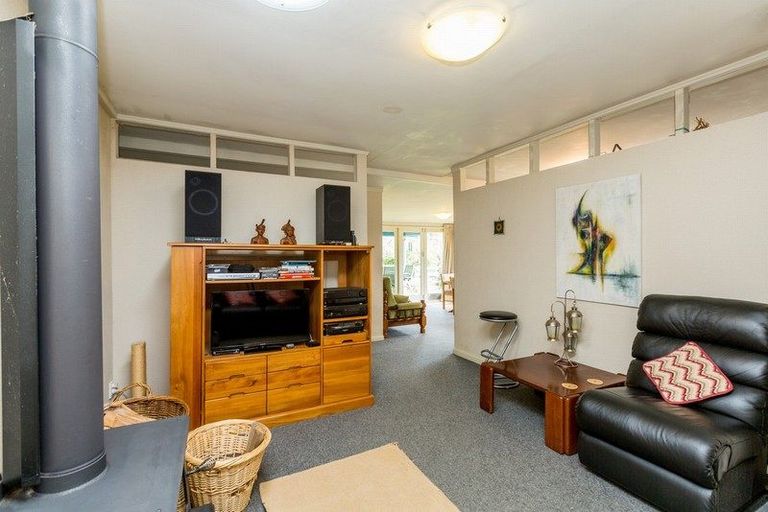 Photo of property in 454 Plymouth Road, Koru, New Plymouth, 4374