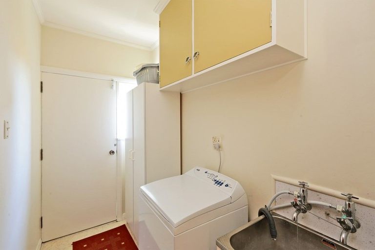 Photo of property in 10 North Terrace, Westshore, Napier, 4110