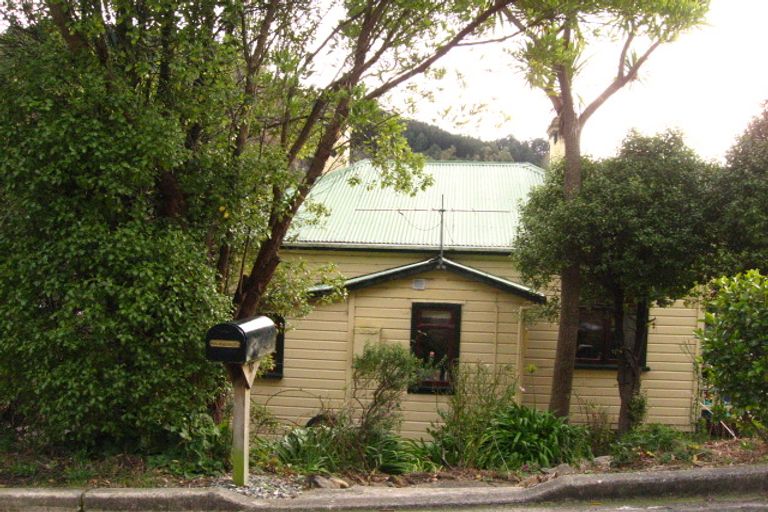 Photo of property in 18 Harbour Terrace, Careys Bay, Port Chalmers, 9023