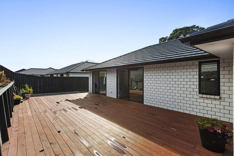 Photo of property in 8 Pa Tuna Lane, Hurdon, New Plymouth, 4310