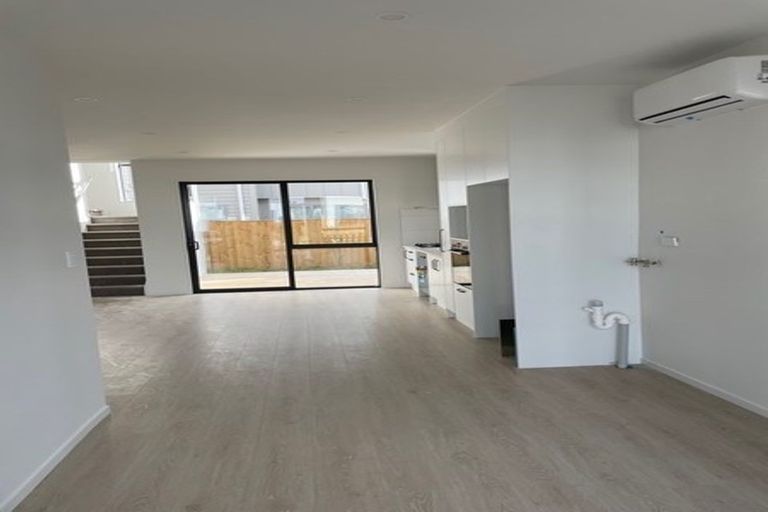 Photo of property in 72 Bellbird Street, Papakura, 2110