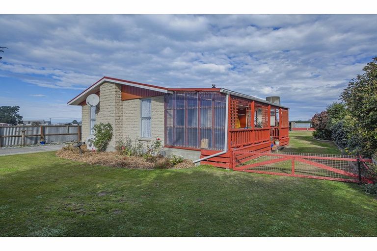 Photo of property in 21 Abbott Street, Pareora, 7912