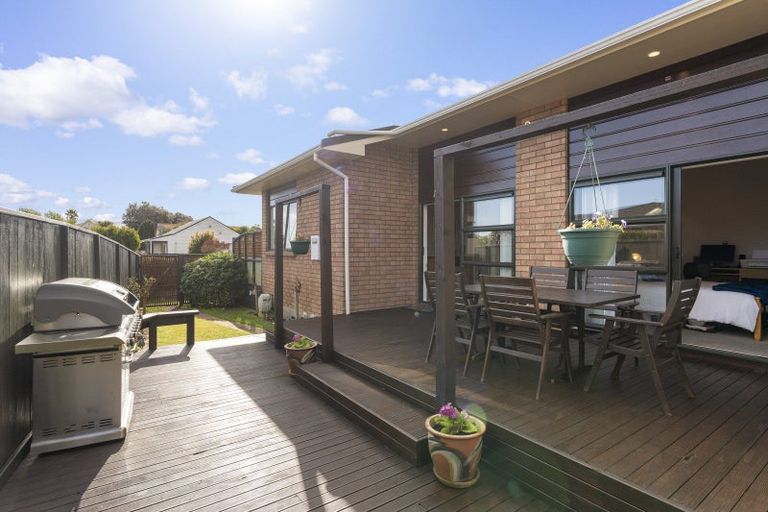 Photo of property in 74a Eatwell Avenue, Paraparaumu Beach, Paraparaumu, 5032