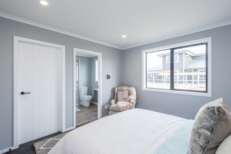 Photo of property in 10 Paioke Street, Waikanae, 5036