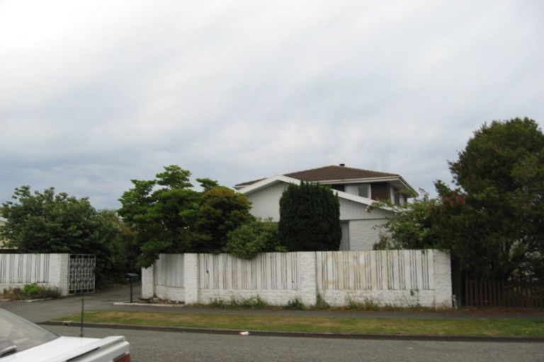 Photo of property in 61 Kuaka Crescent, Bromley, Christchurch, 8062