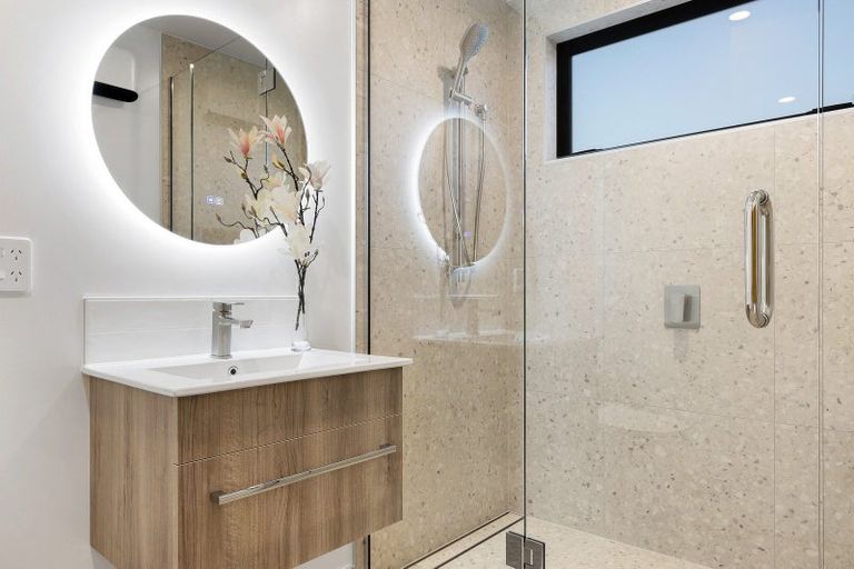 Photo of property in 4/200 Main Road North, Redwood, 8051