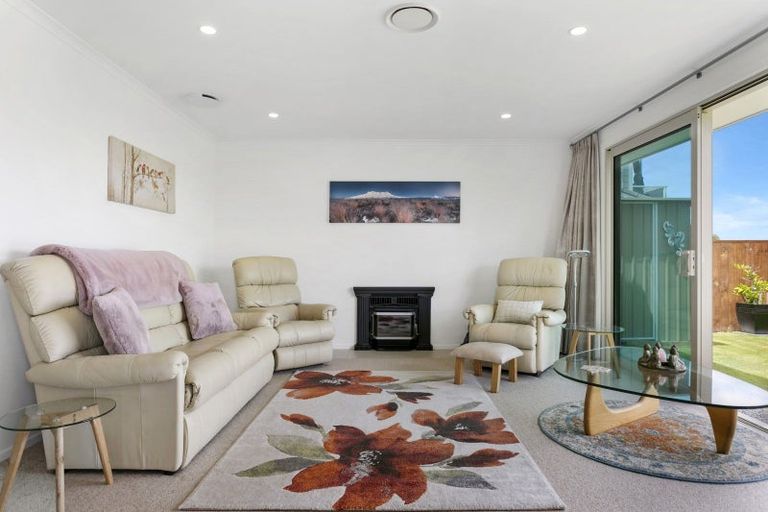 Photo of property in 52 Huka Heights Drive, Rangatira Park, Taupo, 3330