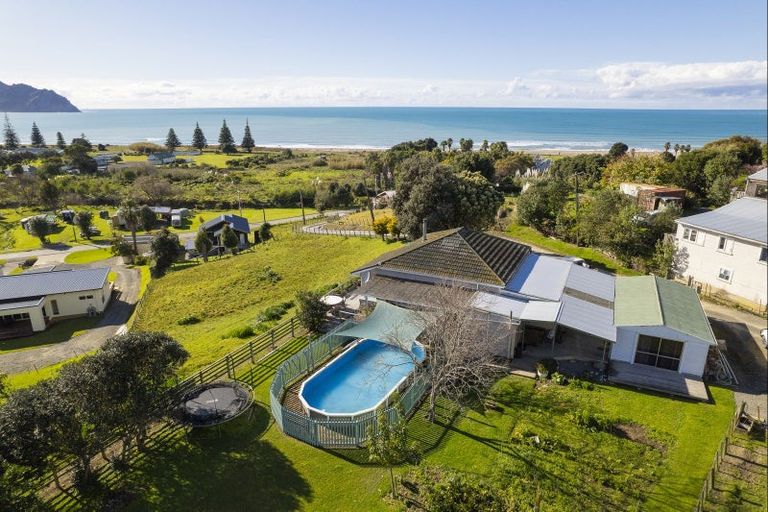 Photo of property in 26 Arthur Street, Tokomaru Bay, 4079