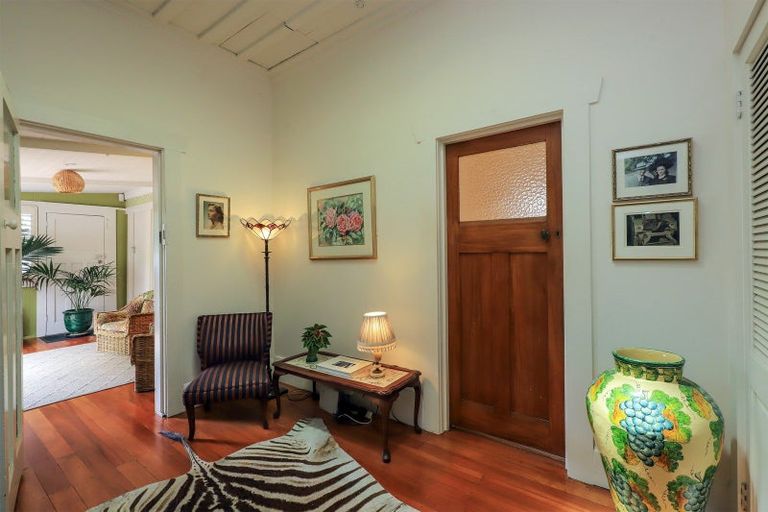 Photo of property in 47 Vigor Brown Street, Napier South, Napier, 4110