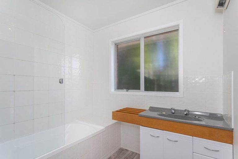 Photo of property in 36 Stapleford Crescent, Browns Bay, Auckland, 0630