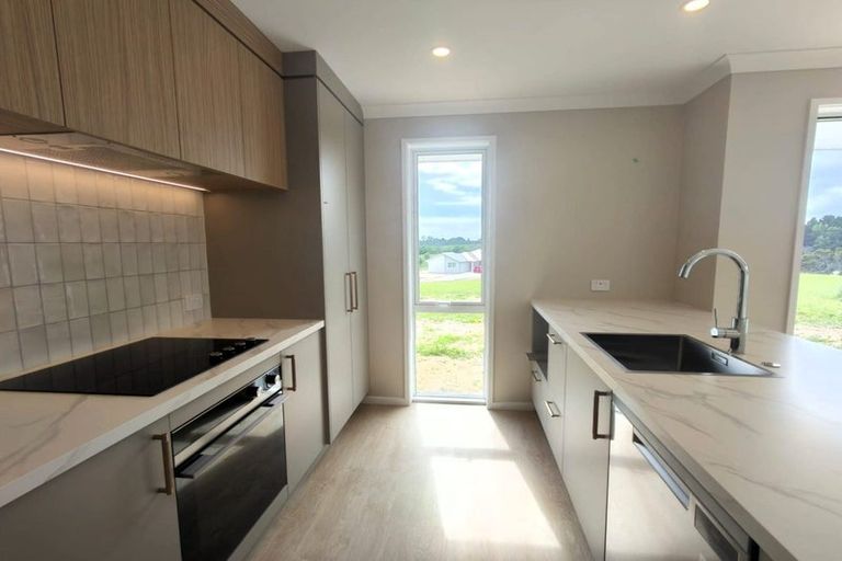 Photo of property in 36 Triplefin Avenue, Omokoroa, 3114