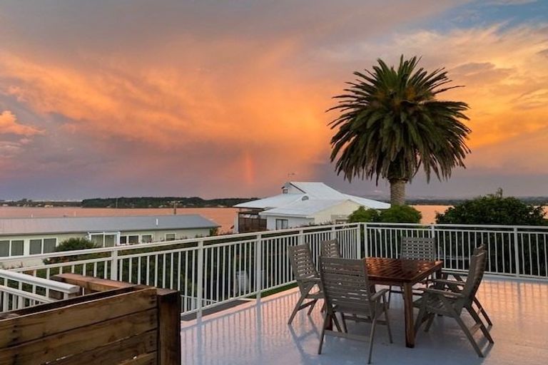 Photo of property in 5 Coppelia Avenue, Omokoroa, 3114