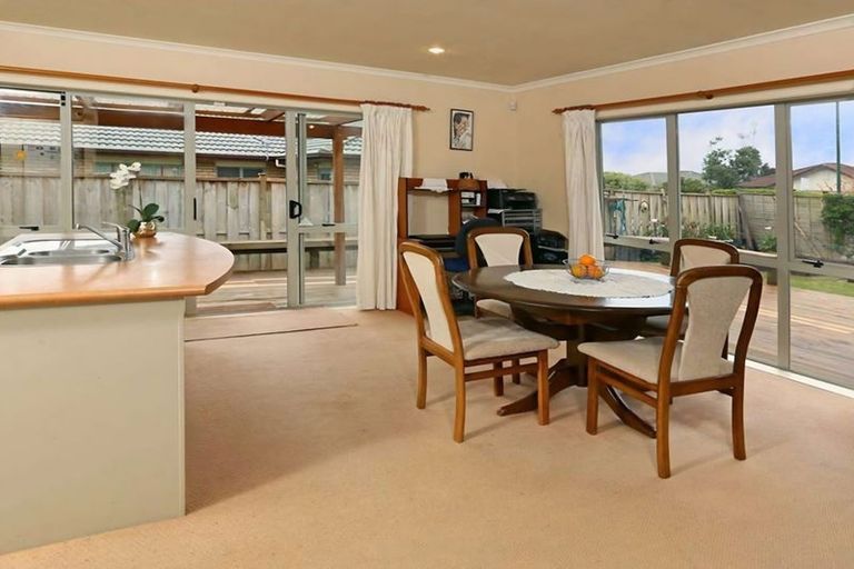 Photo of property in 1 Braestar Court, Henderson, Auckland, 0612