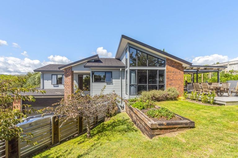 Photo of property in 41 Quadrant Heights, Paraparaumu, 5032