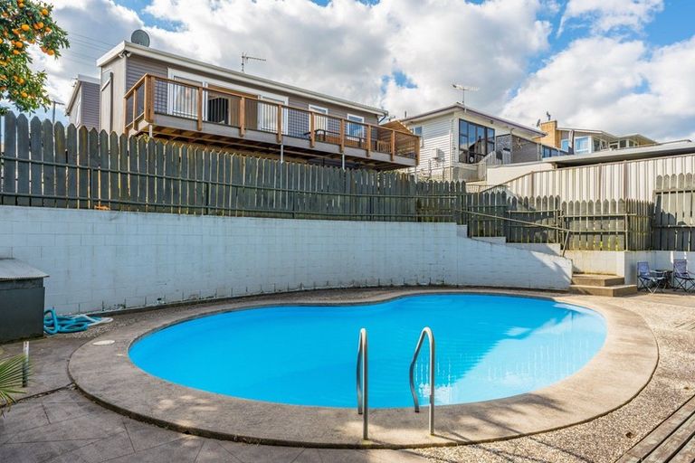 Photo of property in 50 Kimihia Road, Huntly, 3700